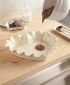 Керамична форма за тарт (сърце) Emile Henry Ruffled Heart Dish 33 х 29 см - цвят екрю - 177594