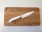 Комплект универсален керамичен нож 13 см и бамбукова дъска Kyocera - 102700
