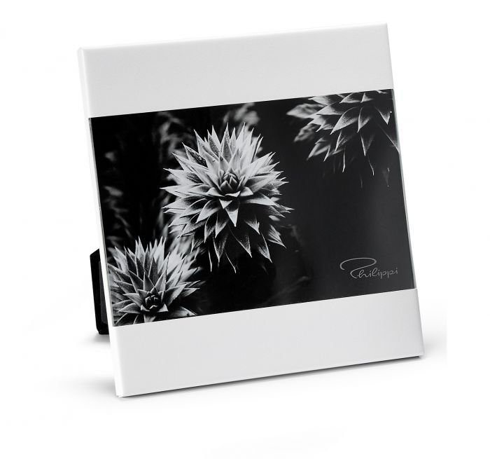 Рамка за снимки Philippi Zak, 13х18 см - цвят бял