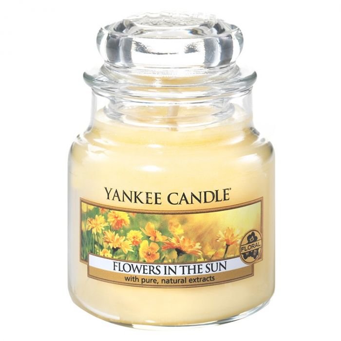 Ароматна свещ в малък буркан Yankee Candle Flowers in the sun
