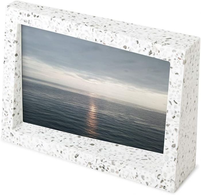 Рамка за снимки Umbra Edge, цвят бял/сив - 10х15 см