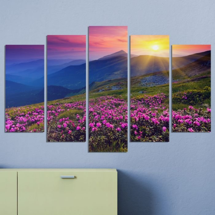 Декоративeн панел за стена с планински пейзаж и пурпурни цветя Vivid Home